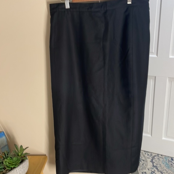 Collectible Gold by Giorgio Sant Angelo wool skirt - Picture 4 of 12